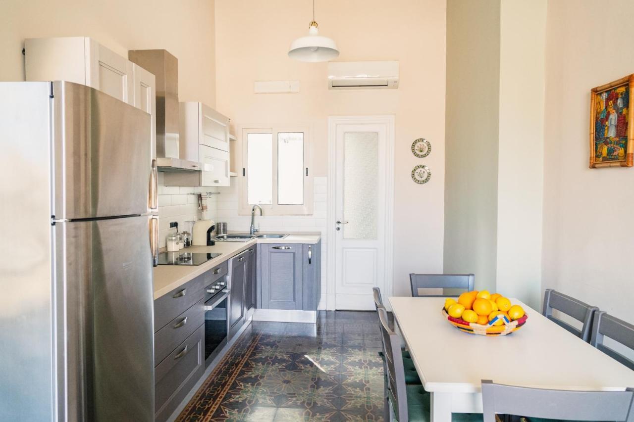 Le Grazie Apartment คาตาเนีย ภายนอก รูปภาพ
