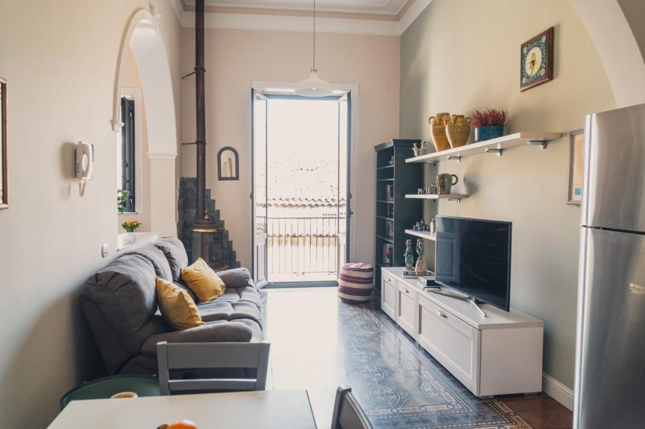Le Grazie Apartment คาตาเนีย ภายนอก รูปภาพ